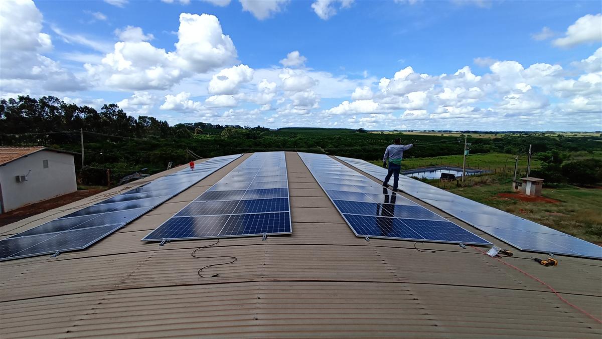 Conjunto de placas solares finalizado